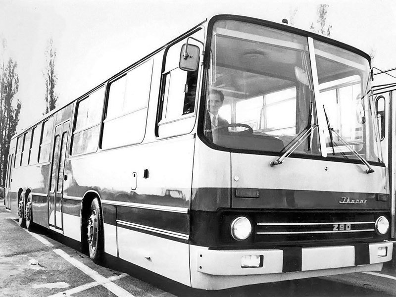 Ikarus 290 (1988)