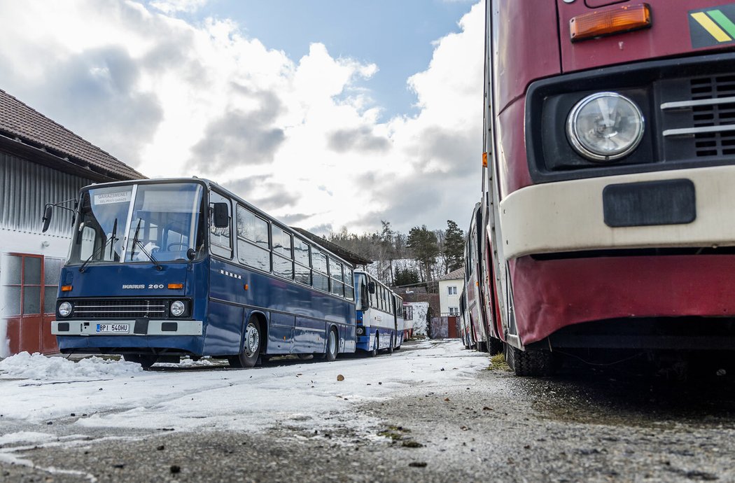 Jak se žije sběrateli autobusů Ikarus Milanovi Jirošovi