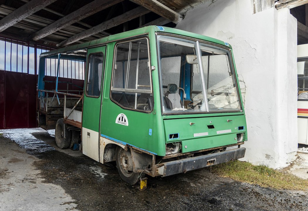 Jak se žije sběrateli autobusů Ikarus Milanovi Jirošovi