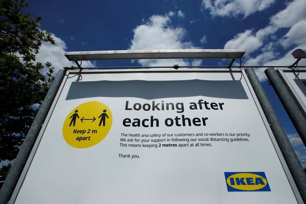 Obchody IKEA v Británii znovu otevřely po týdnech nucené pauzy (2. června 2020)