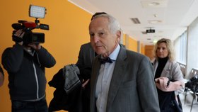 Soud v kauze vydírání v IKEM: Jan Pirk