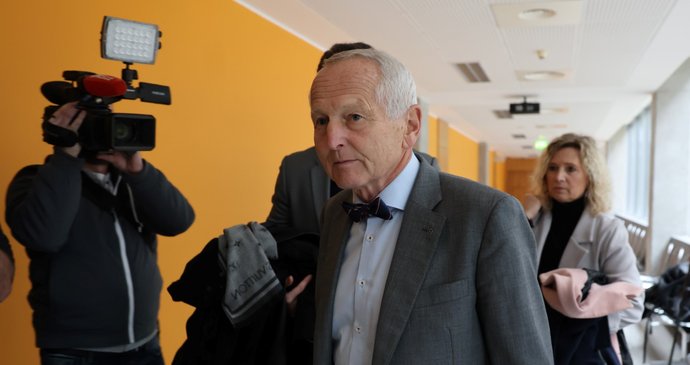 Soud v kauze vydírání v IKEM: Jan Pirk