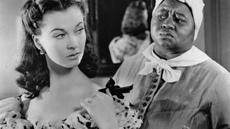 Největší krásky 30. let soupeřily o roli Scarlett. Neznámá Britka jim vyfoukla slávu před očima