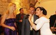 Ilona do svatebního večírku zapojila i hvězdného hosta, Karla Gotta