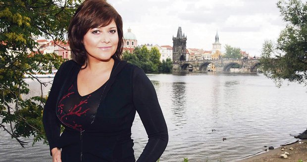 Ilona Csáková se zase po delší době objeví v Praze