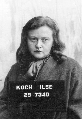 Ilse Koch spáchala ve věku 60 let ve vězení sebevraždu.