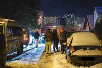U domu ležela zubožená dívka! Brutálně ji mučila parta výrostků