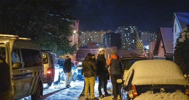 Děsivá smrt ženy v Olomouci: Zavraždil ji ani ne patnáctiletý syn?