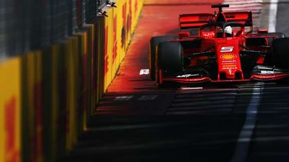Pole position získal v Kanadě Vettel, Magnussen boural