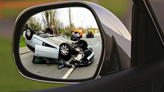 Jak změnil koronavirus trh s autopojištěním?  