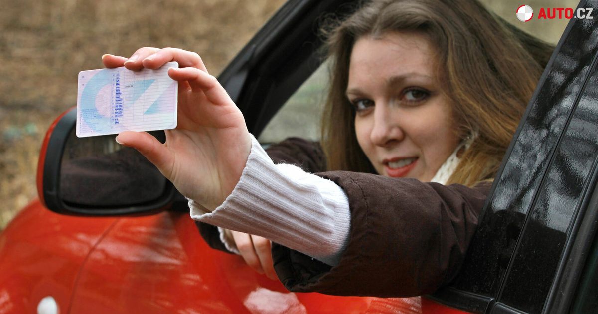 EP schválil modernizaci pravidel pro řidičské průkazy v EU