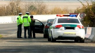 Konec výmluv a obří pokuty. Slovensko od září tvrdě došlápne na řidiče, připlatí si i Češi Konec výmluv a obří pokuty. Slovensko od září tvrdě došlápne na řidiče, připlatí si i Češi