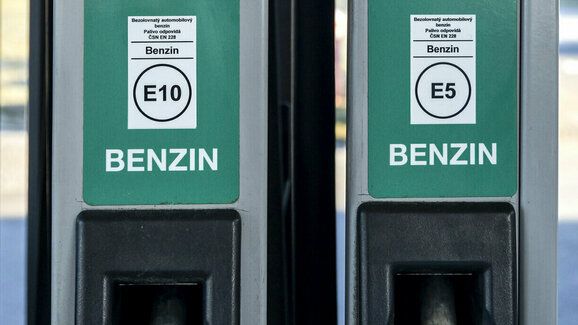 Zavádění benzinů E10 v Česku: Panika není namístě