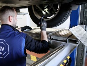 Těžké elektromobily trápí brzdy a podvozky. Ukázala to data z 9,5 milionu kontrol TÜV