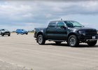 Zvláštní závod skončil překvapením. Ford F-150 Raptor s V8 nestačil soupeři s dieselem