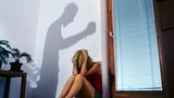 Dva roky znásilňoval dceru, chtěl ji poučit o sexualitě!