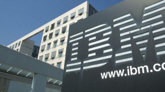 Nejvíce serverů v loňském roce prodalo HP, nejvyšší příjmy má IBM