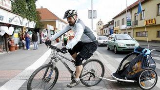 Zákaz vození dětí ve vozíku za jízdními koly není definitivní