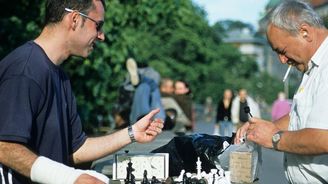 Na pěti místech v Praze budou od srpna šachovnice