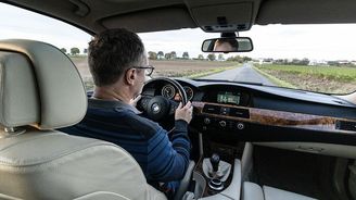 Lidé z generace Z jsou nejméně důvěryhodnými řidiči. Jen o věku to ale není Lidé z generace Z jsou nejméně důvěryhodnými řidiči. Jen o věku to ale není