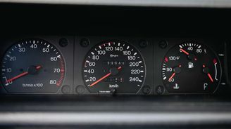 Tankovat méně, nebo spíš více paliva? Na rezervu nejezděte Tankovat méně, nebo spíš více paliva? Na rezervu nejezděte