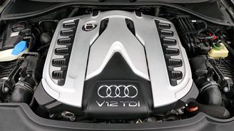 V Česku je na prodej unikátní luxusní SUV. Jako jediný sériový osobák má motor V12 TDI V Česku je na prodej unikátní luxusní SUV. Jako jediný sériový osobák má motor V12 TDI