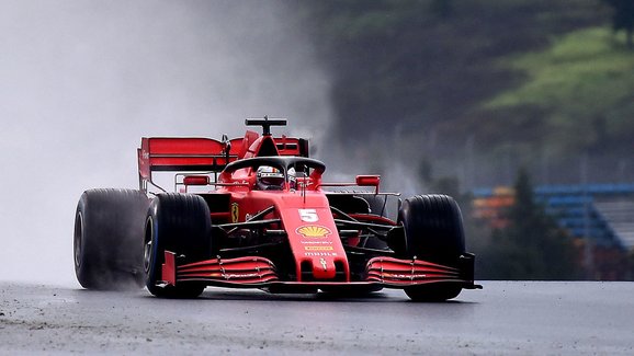 Blíží se kompromis? Ferrari a Renault možná kývnou na zmrazení motorů 