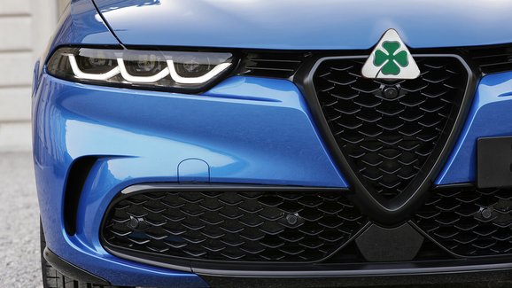 Vznikne Alfa Romeo Tonale Quadrifoglio? Když ho zákazníci budou chtít…