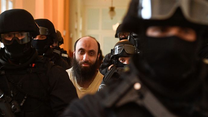 Bývalý pražský imám Samer Shehadeh před začátkem jednání pražského městského soudu, který se 7. ledna 2020 zabýval jeho případem.