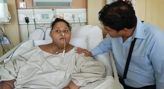 Iman Ahmad Abdulati po operaci »zhubla« 250 kilo.