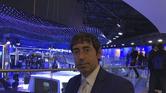 Správnou odpověď umí najít jen člověk, říká expert na umělou inteligenci Správnou odpověď umí najít jen člověk, říká expert na umělou inteligenci