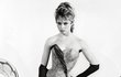 50. léta - Brigitte Bardot Prsa: 75 B Pas: 55 cm Výška: 162 cm Noha: vel. 4