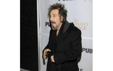 Al Pacino šokoval boulí.