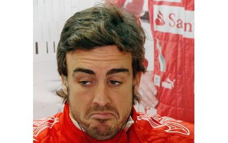 Alonso včera chvílemi vypadal, že bude zvracet.