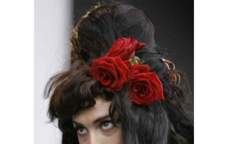 Amy Winehouse (25)