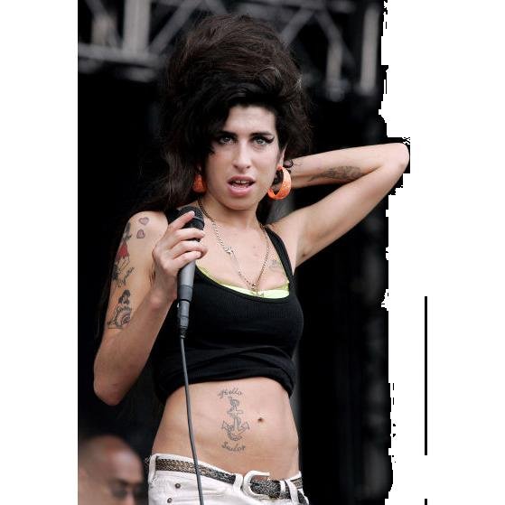 Amy Winehouse se spíše než zpěvem proslavila svými skandály.