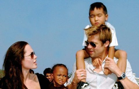 Angelina Jolie: Adoptuje tajně další dítě?!