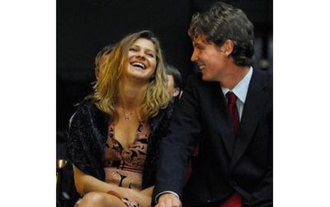 Anketu Zlatý kanár si Tomáš Berdych vychutnal se svou přítelkyní Lucií Šafářovou.