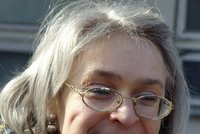 Soud osvobodil údajné vrahy novinářky Politkovské!