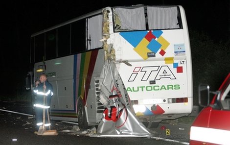 Autobus vezl 50 dětí!