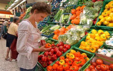 Biozelenina ze supermarketů víc vitaminů oproti té běžné nemá.