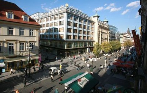 Bulvár Na Příkopech je dvacátou nejdražší ulicí světa. Bulvár Na Příkopech je dvacátou nejdražší ulicí světa.