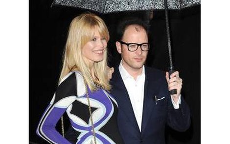 Claudia Schiffer a Matthew Vaughn spolu čekají už třetí dítě.