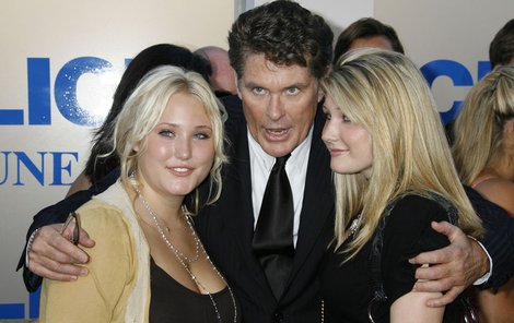 David Hasselhoff s dcerami Hayley Amber (vlevo) a Taylor Ann