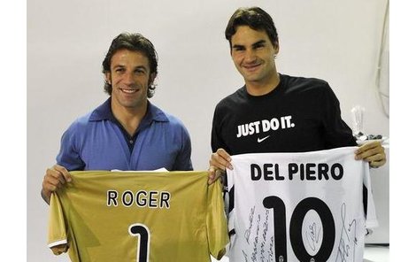 Del Piero, Federer a fotbalistovy dárky.