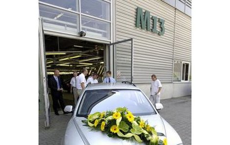 Desetimiliontý automobil dostala darem příspěvková organizace Česká centra.