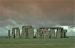 Dodnes se spekuluje, zda megalitická stavba Stonehenge byla chrámem, observatoří či pohřebištěm.