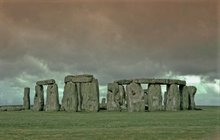 Objev - U Stonehenge žily stovky lidí