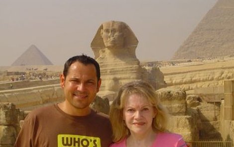Eva Pilarová a Pavel Vítek měli v Egyptě »pod sochou sﬁ ngy« společný koncert.