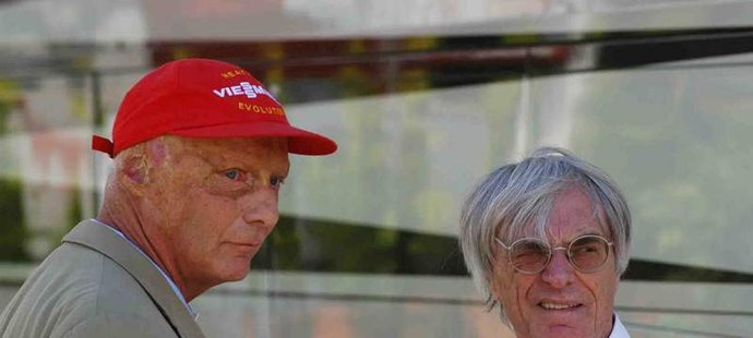 Niki Lauda v rozhovoru s Berniem Ecclestonem